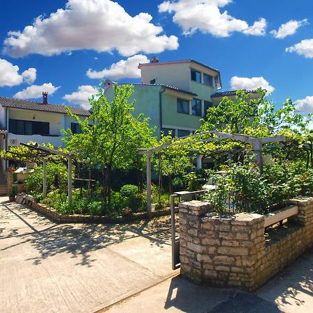 Apartments Pula 1618 エクステリア 写真