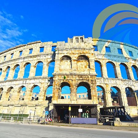 Apartments Pula 1618 エクステリア 写真