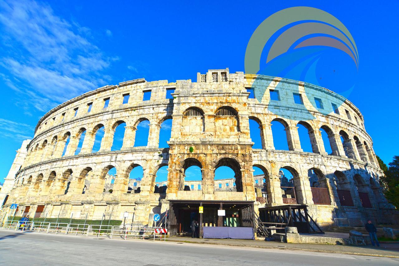 Apartments Pula 1618 エクステリア 写真