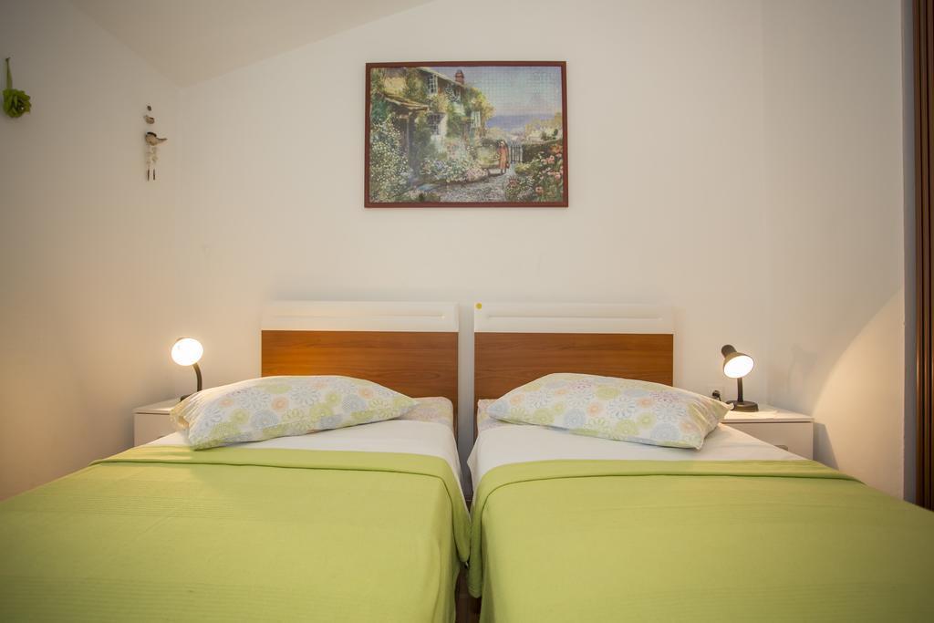 Apartments Pula 1618 エクステリア 写真
